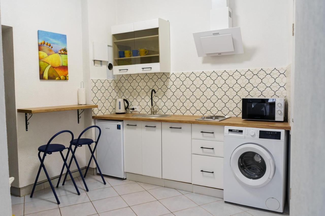 Charming Apartments In The Heart Of Lviv - Valova, Nasypna Str エクステリア 写真