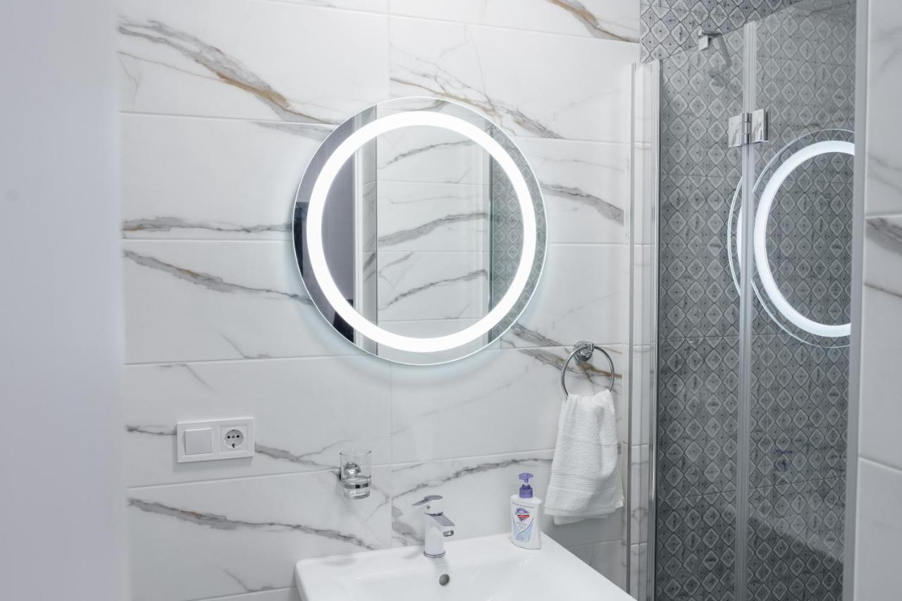 Charming Apartments In The Heart Of Lviv - Valova, Nasypna Str エクステリア 写真