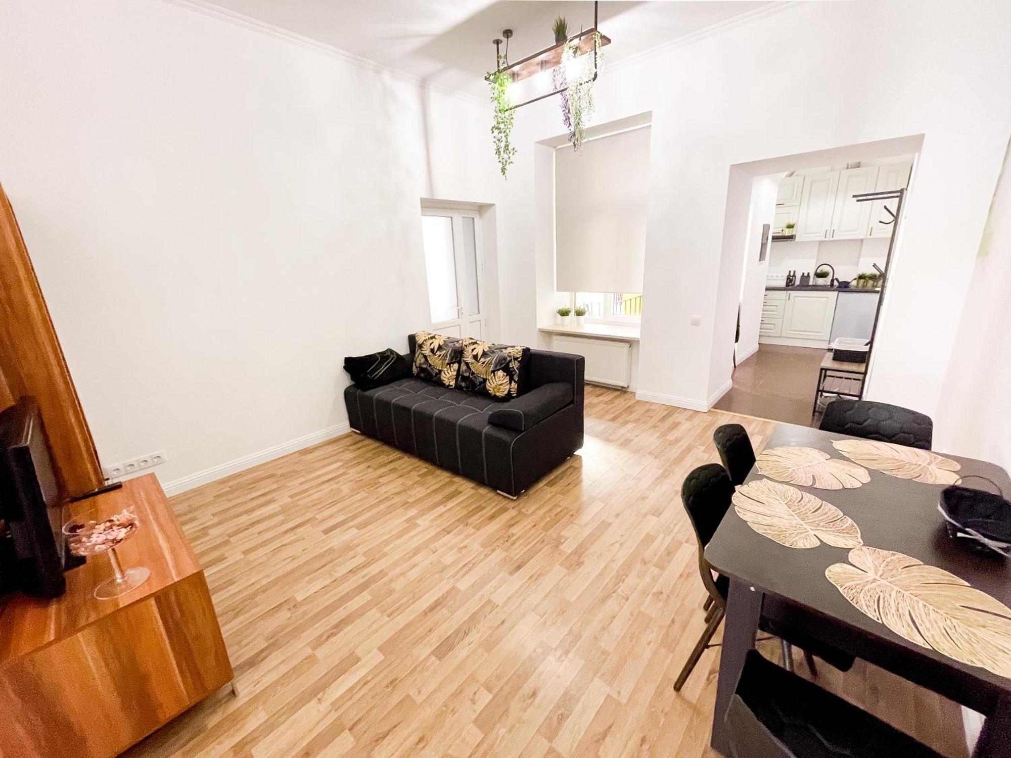 Charming Apartments In The Heart Of Lviv - Valova, Nasypna Str エクステリア 写真
